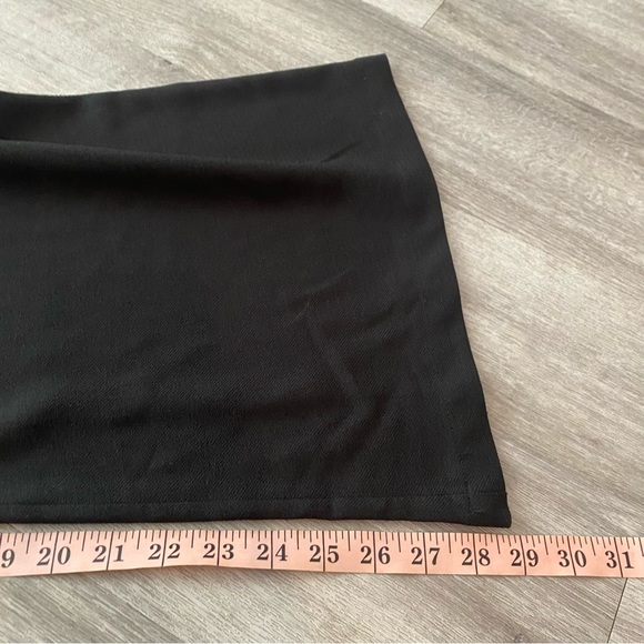 HYFVE Black dress pant with wide leg and high waist - Picture 7 of 11